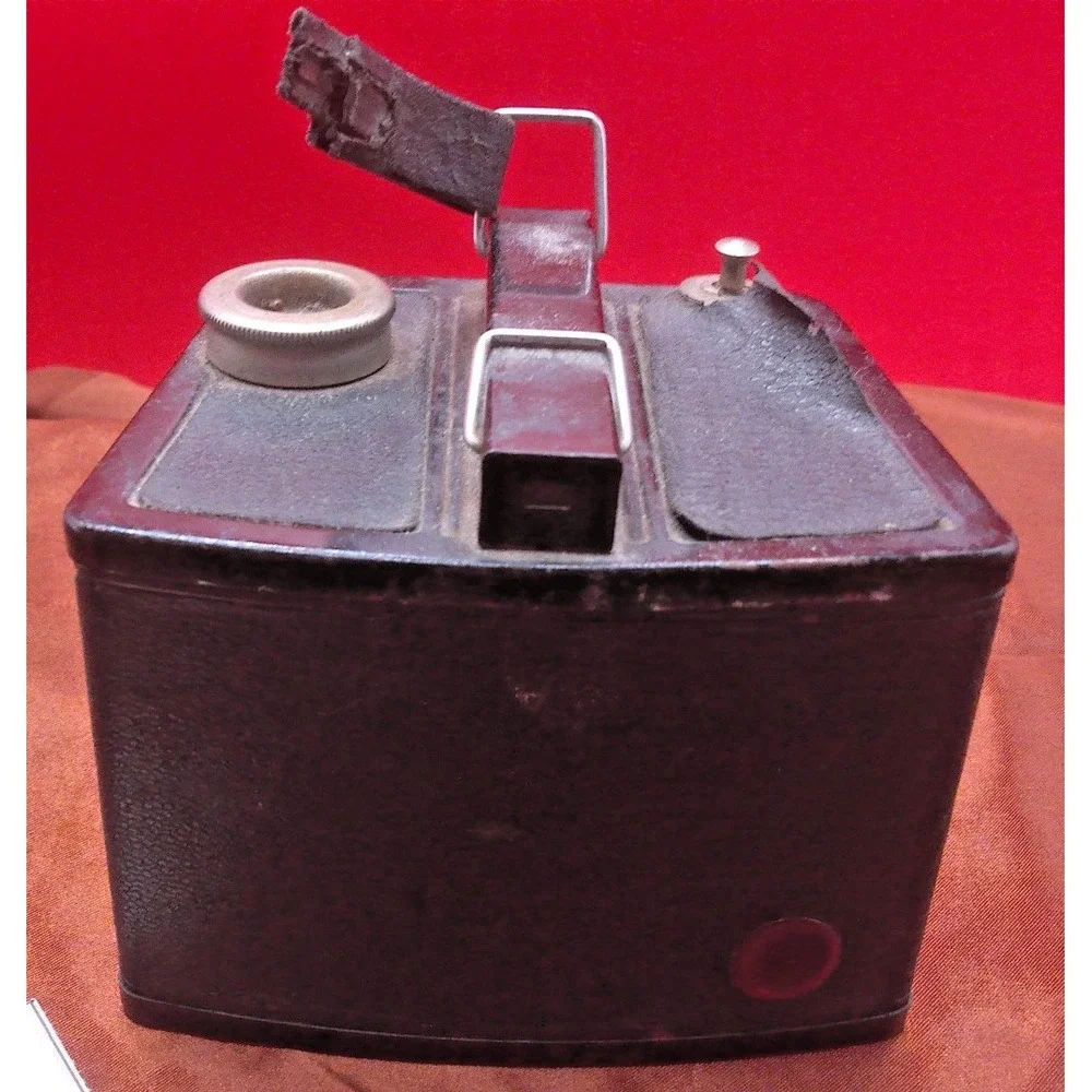 Vintage Kodak Brownie Flash Six-20 Vintage Camera Untested BN10